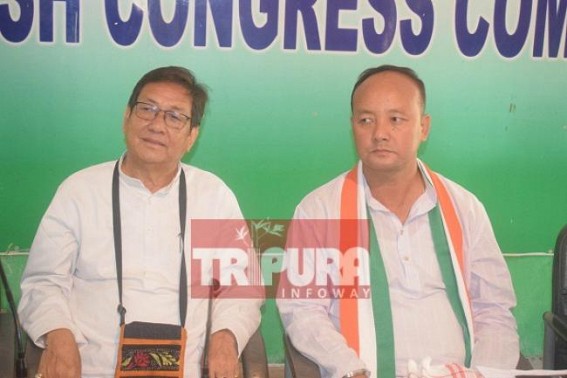 Congress National tribal leader Dadu Tay held meeting with Tripura Congres